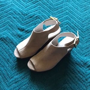 Kenneth Cole suede wedges